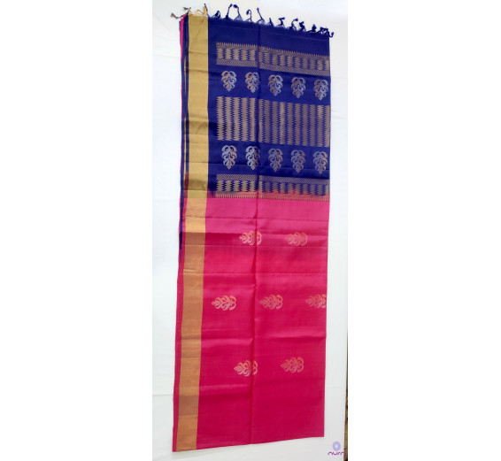 Pink Kanchipuram silk saree with contrast blue pallu